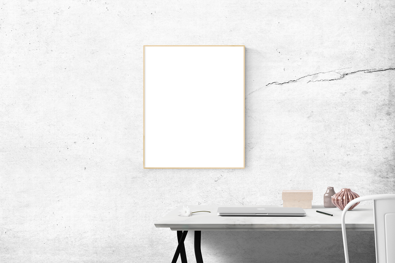Minimalistische digitale detox ruimte met groene planten. Minimalistische digitale detox ruimte met groene planten.